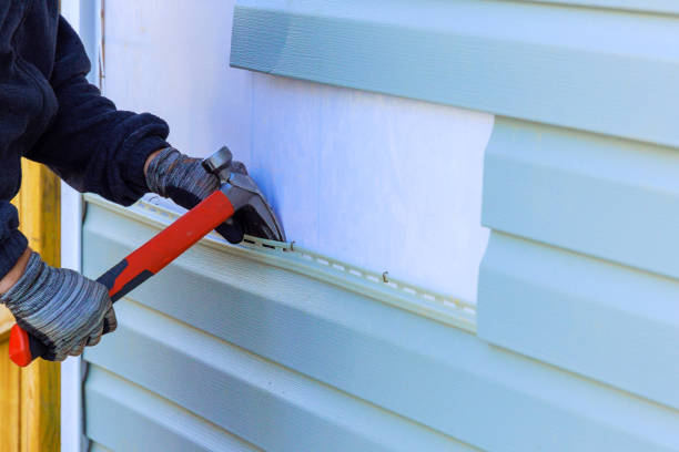 Reliable Vinyl Siding contractor in South Windsor, CT by Squared Siding